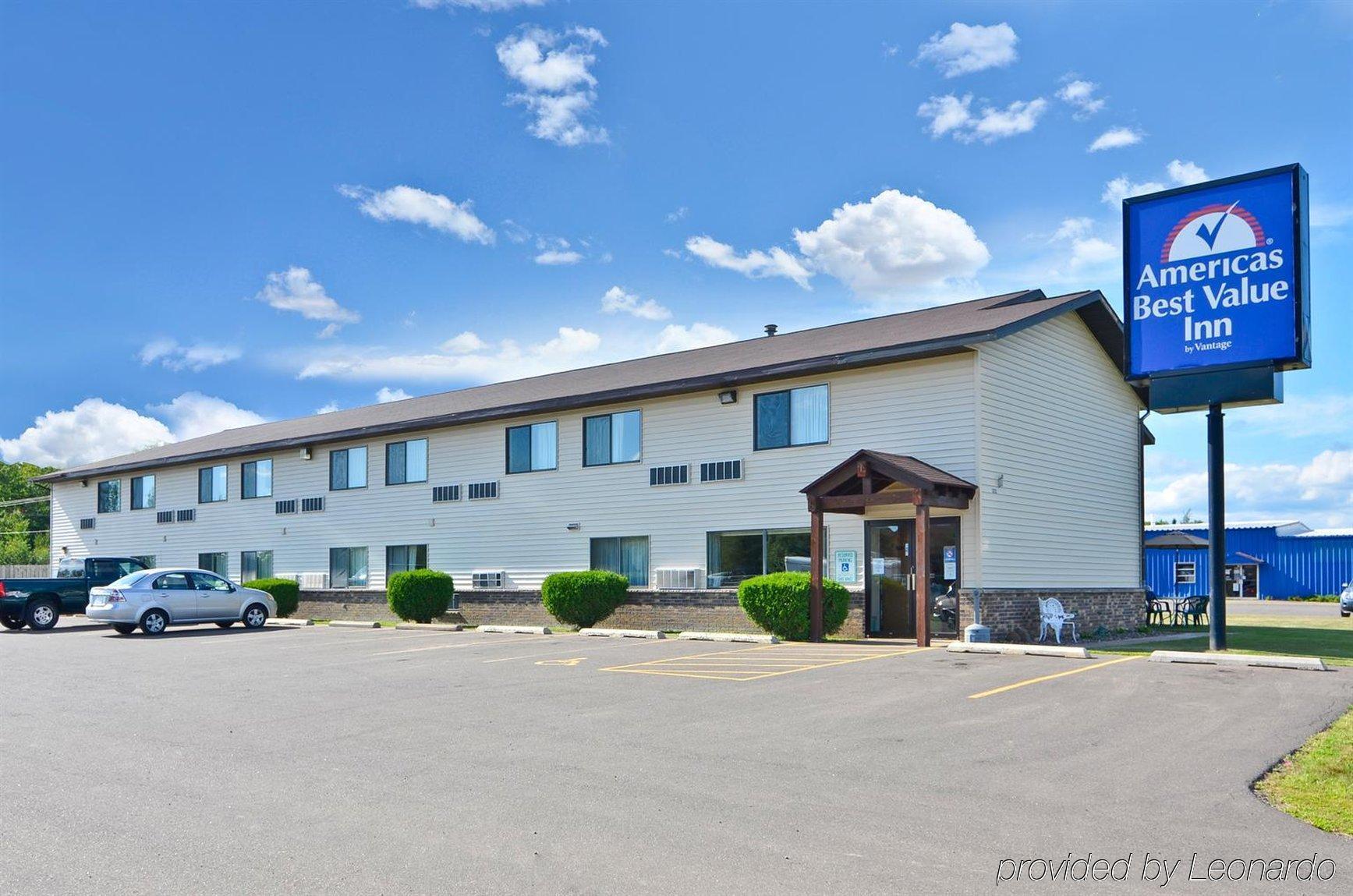 Amerivu Inn Park Falls Exterior photo